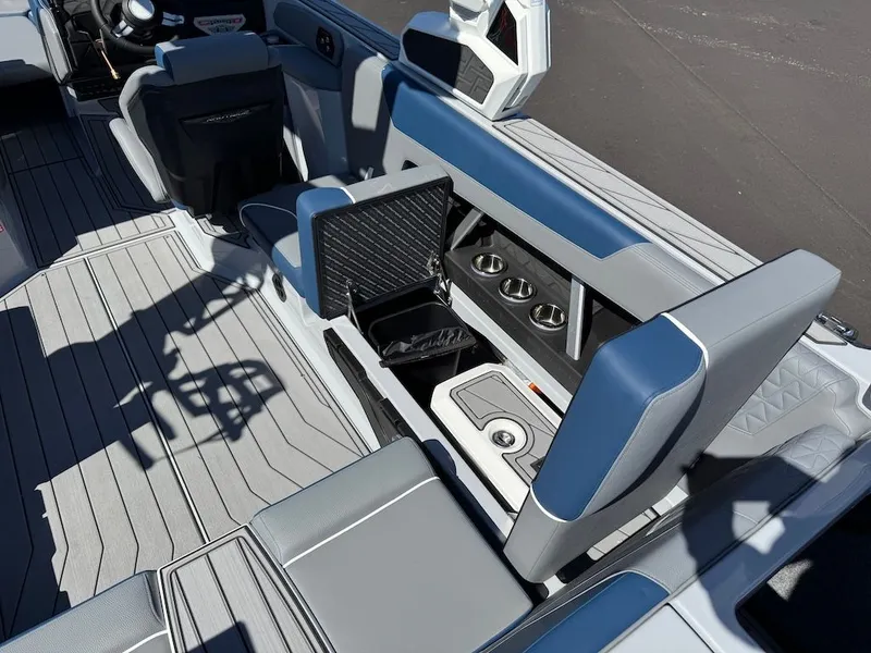 Slide: The Image of Nautique Super Air Nautique GS22 2026 - 19