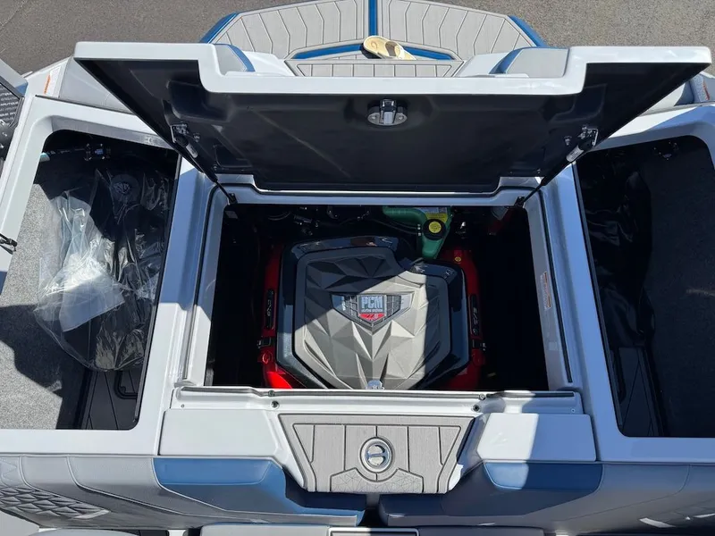 Slide: The Image of Nautique Super Air Nautique GS22 2026 - 21