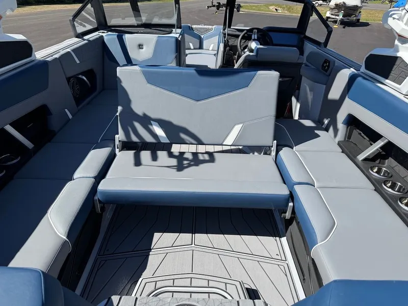 Slide: The Image of Nautique Super Air Nautique GS22 2026 - 22