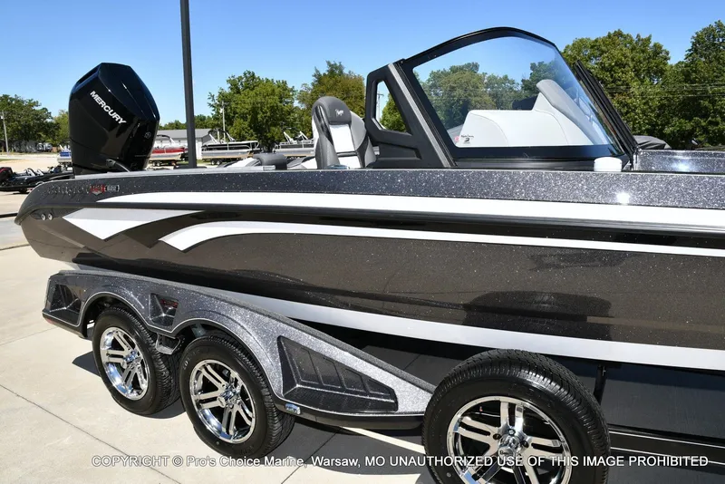 Slide: The Image of Ranger 622FS Pro 2026 - 16