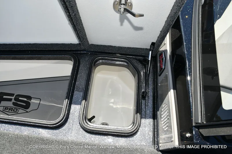 Slide: The Image of Ranger 622FS Pro 2026 - 62