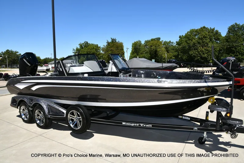 Slide: The Image of Ranger 622FS Pro 2026 - 85