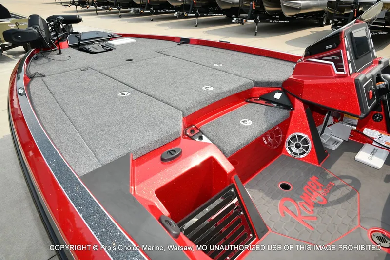 Slide: The Image of Ranger Z519R w/225HP Pro-XS 2024 - 14