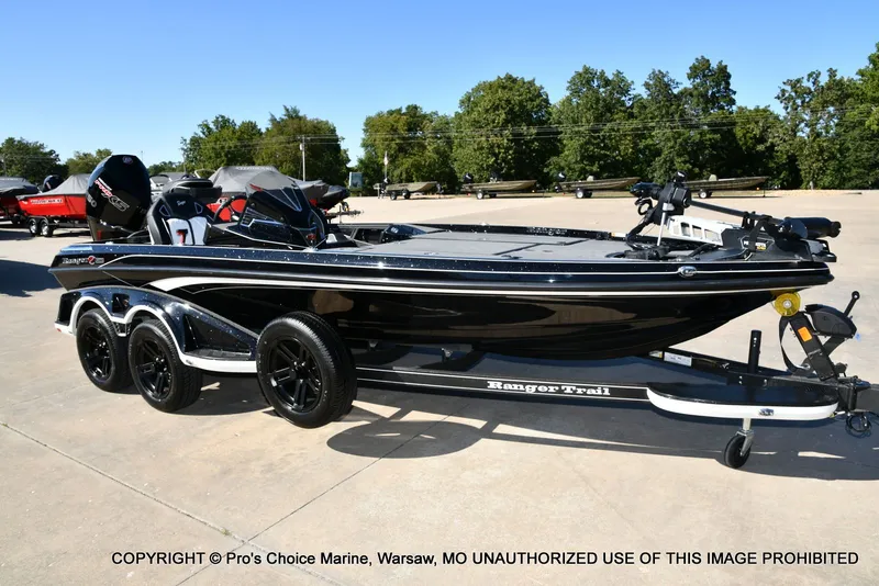 The Image of Ranger Z520R Traction Mat Interior 2026 - 1