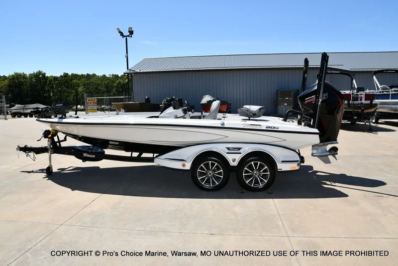 Slide: The Image of Triton 20XP Patriot Traction Mat Interior 2023 - 27