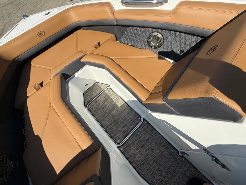 Slide: The Image of Cobalt R4 2025 - 635