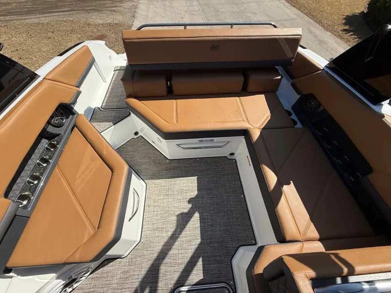 Slide: The Image of Cobalt R4 2025 - 641