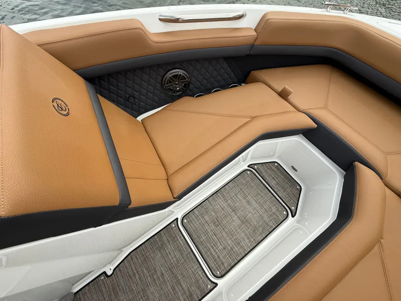 Slide: The Image of Cobalt R4 2025 - 649