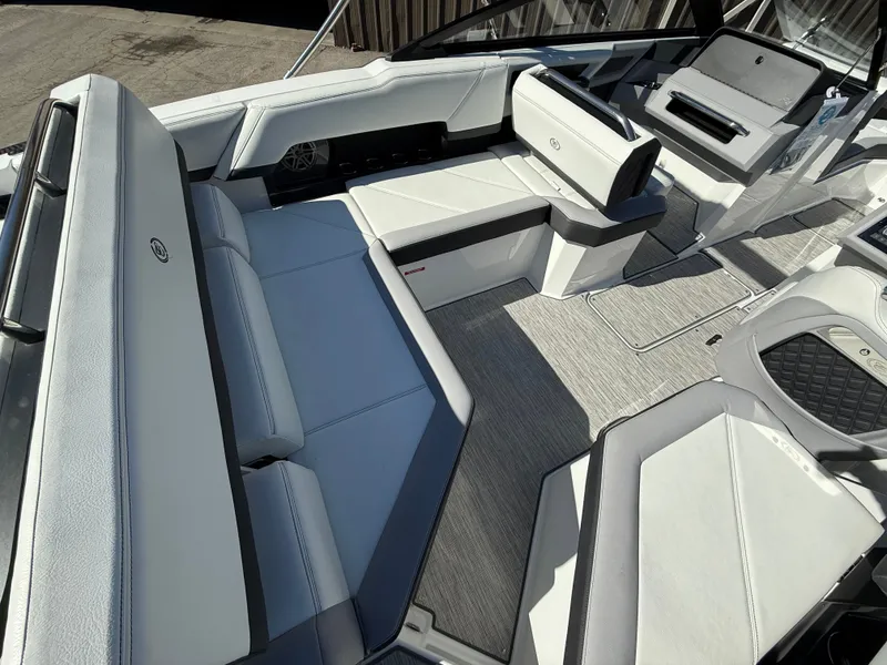 Slide: The Image of Cobalt R4 2024 - 317