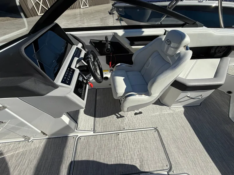 Slide: The Image of Cobalt R4 2024 - 323