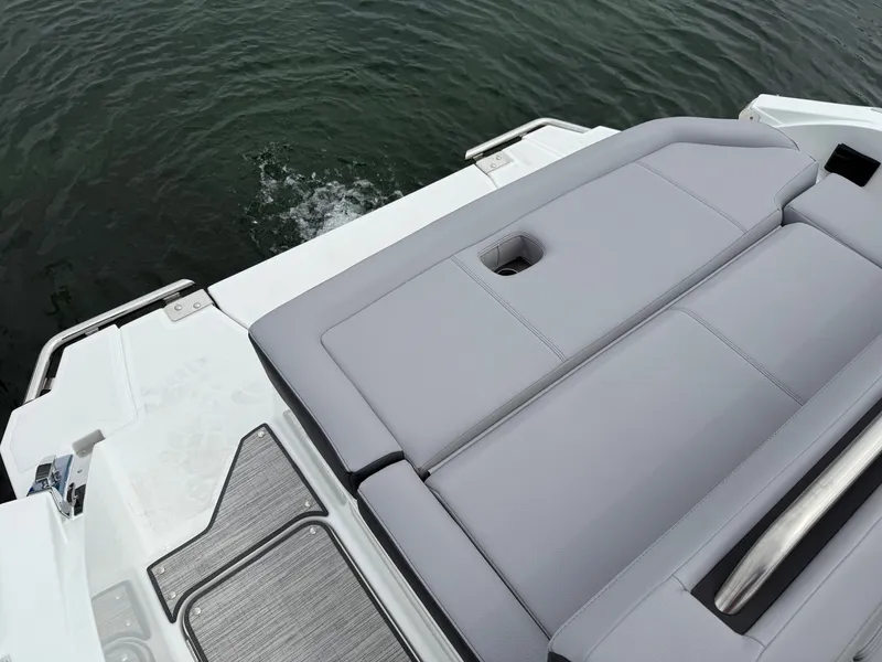 Slide: The Image of Cobalt R4 2025 - 552