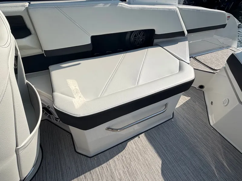 Slide: The Image of Cobalt R6 2025 - 650