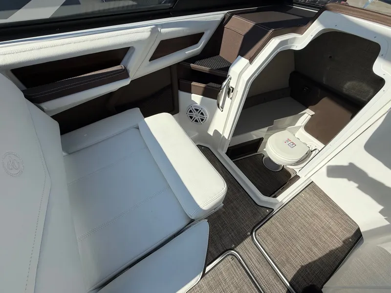 Slide: The Image of Cobalt R6 Surf 2025 - 559