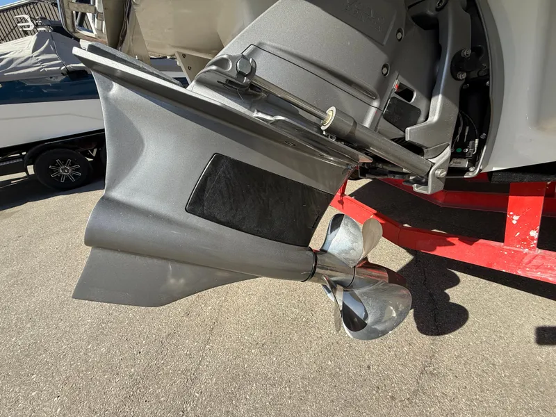 Slide: The Image of Cobalt R6 Surf 2025 - 570