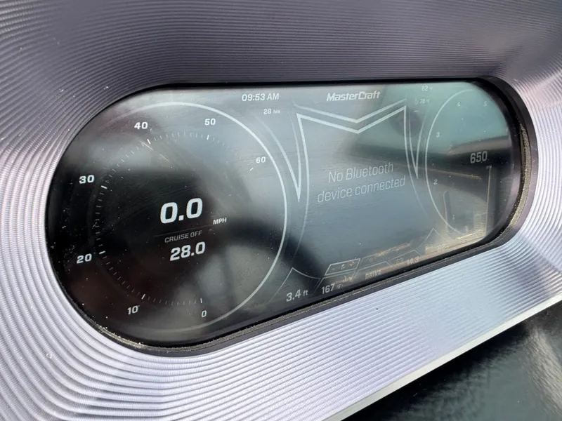 Slide: The Image of MasterCraft XT23 2019 - 286