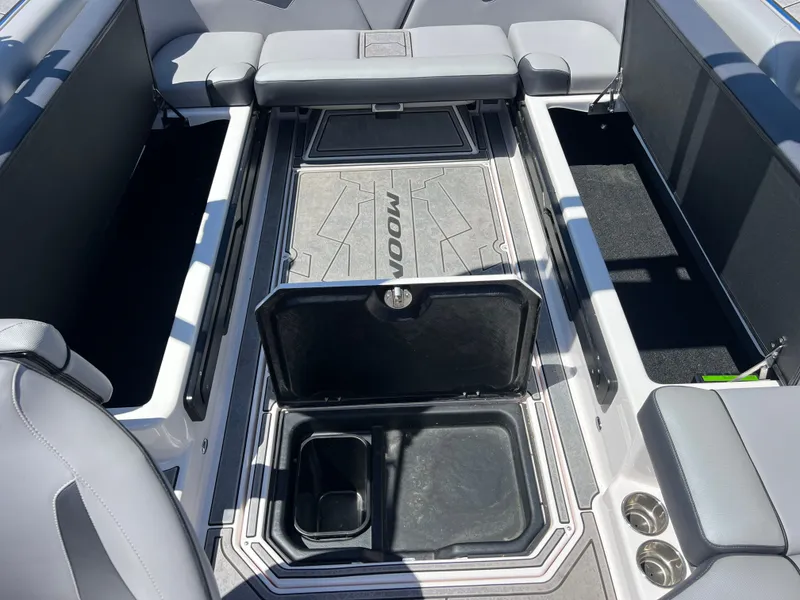 Slide: The Image of Moomba Makai 2022 - 426