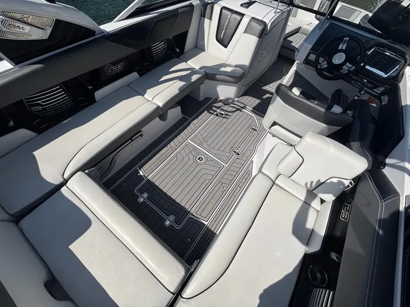 Slide: The Image of Nautique G23 2013 - 751