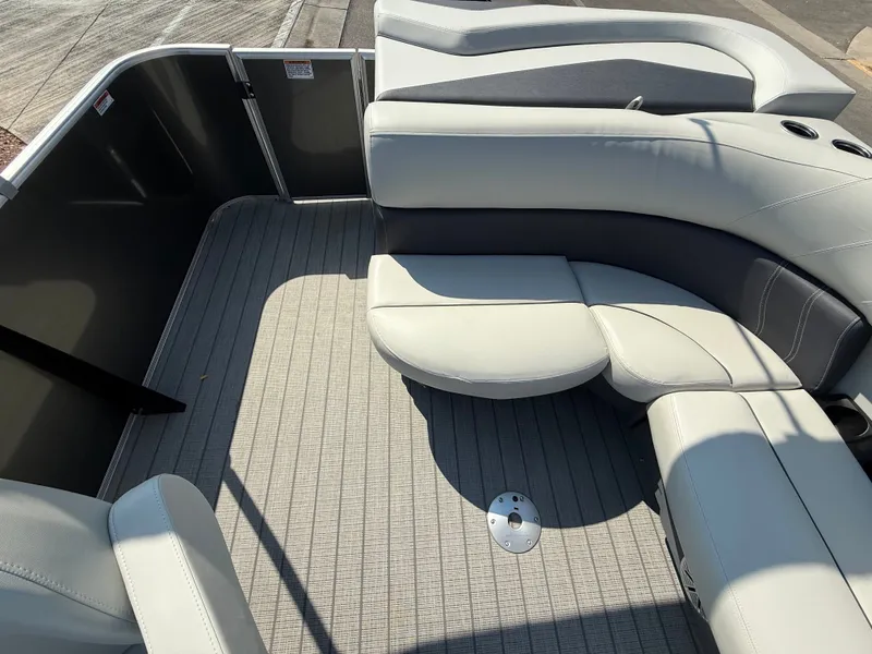 Slide: The Image of Sylvan Mirage 2023 - 878