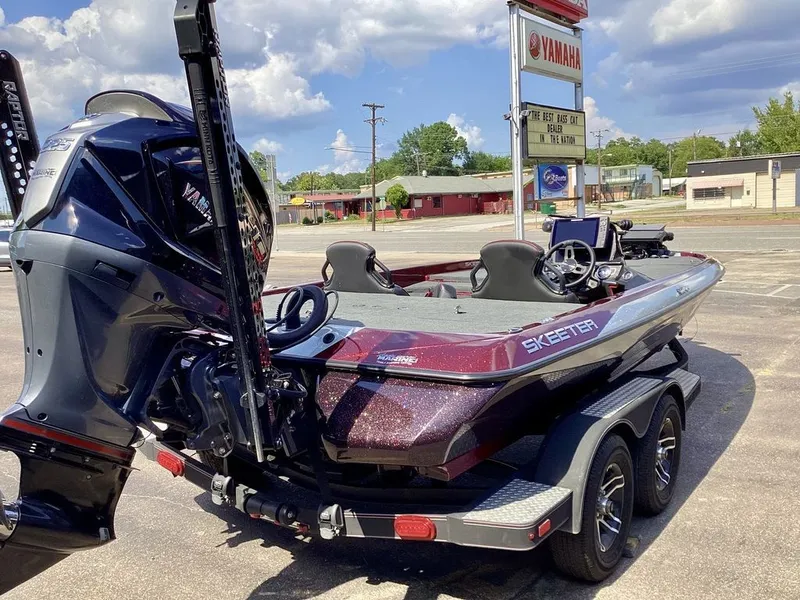 Slide: The Image of Skeeter ZXR19 2023 - 7