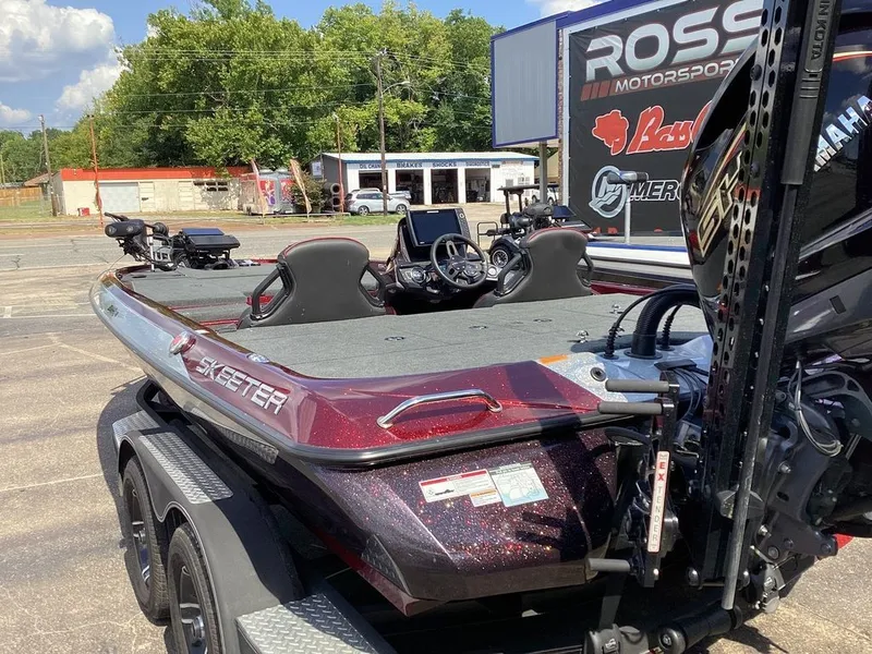 Slide: The Image of Skeeter ZXR19 2023 - 9