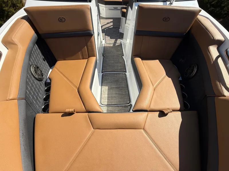 Slide: The Image of Cobalt R4 2025 - 637