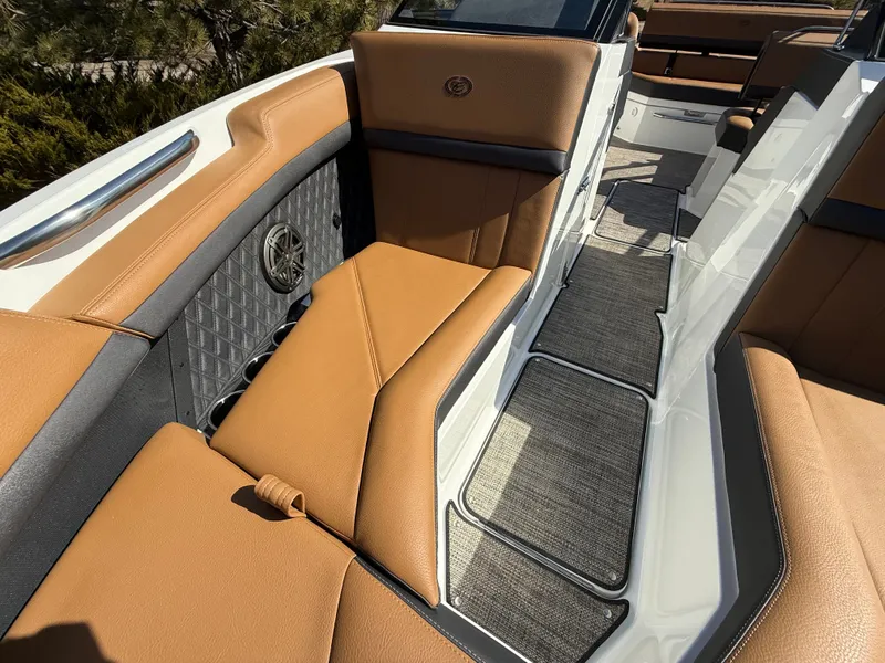 Slide: The Image of Cobalt R4 2025 - 638