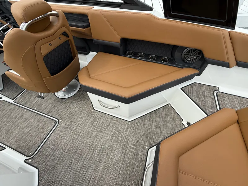 Slide: The Image of Cobalt R4 2025 - 644