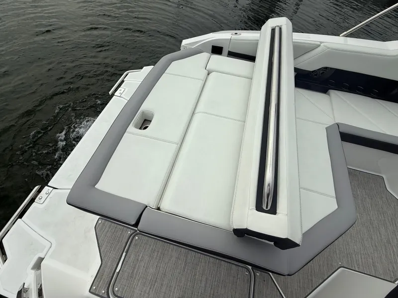 Slide: The Image of Cobalt R4 2024 - 344