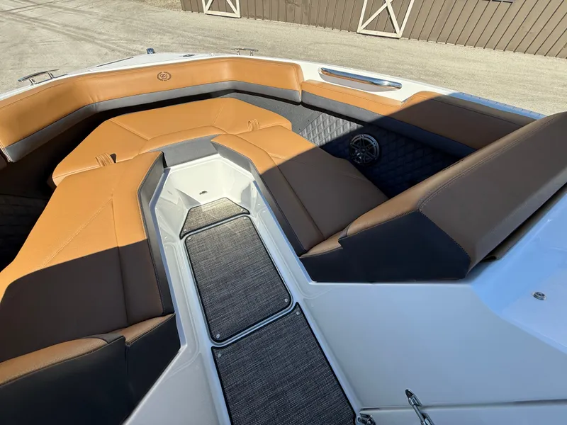 Slide: The Image of Cobalt R4 2025 - 531