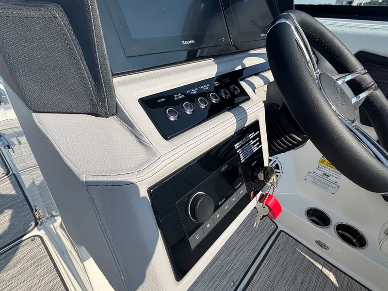 Slide: The Image of Cobalt R6 2025 - 538