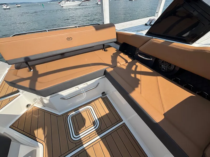 Slide: The Image of Cobalt R6 2023 - 897