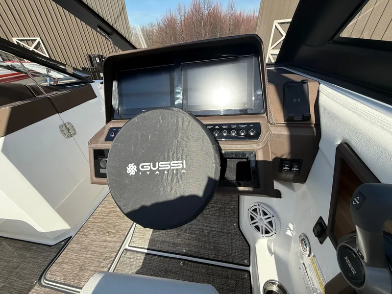 Slide: The Image of Cobalt R6 Surf 2025 - 563