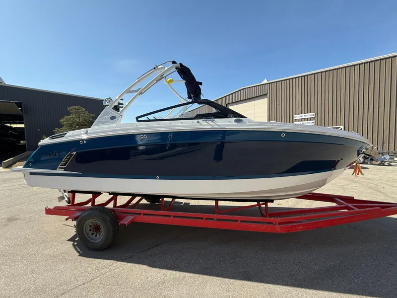 Slide: The Image of Cobalt R6 Surf 2025 - 590