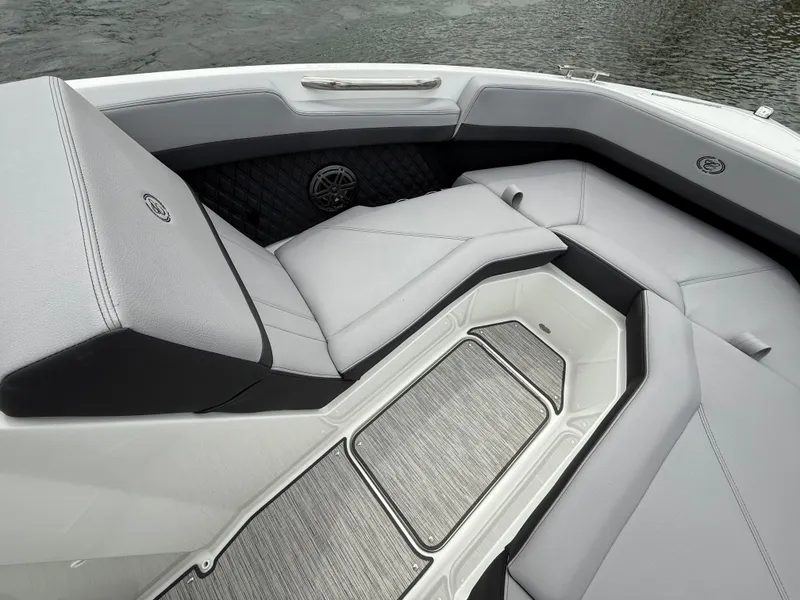 Slide: The Image of Cobalt R4 2025 - 658