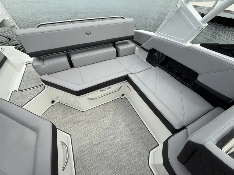 Slide: The Image of Cobalt R4 2025 - 704