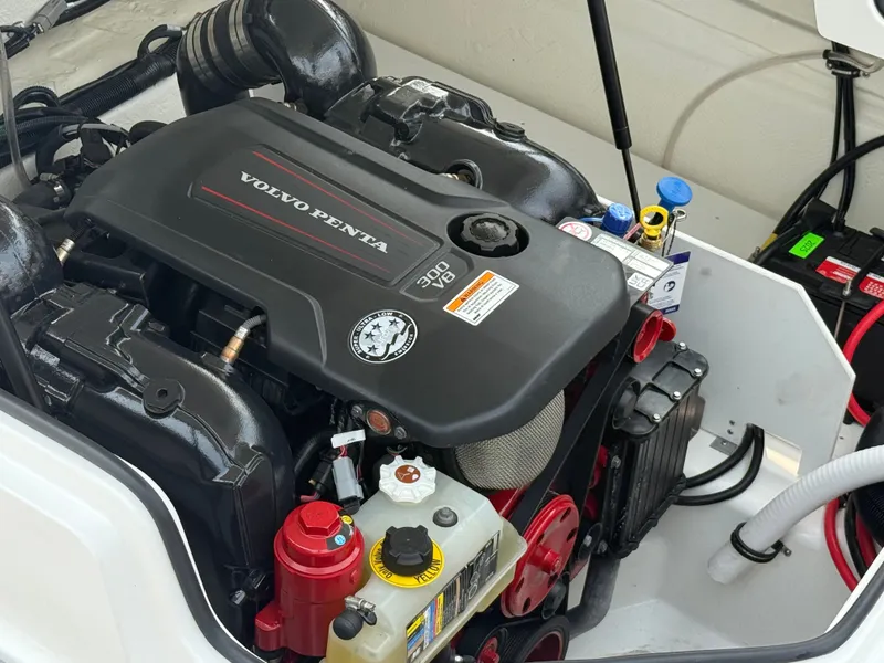 Slide: The Image of Cobalt R4 2024 - 380