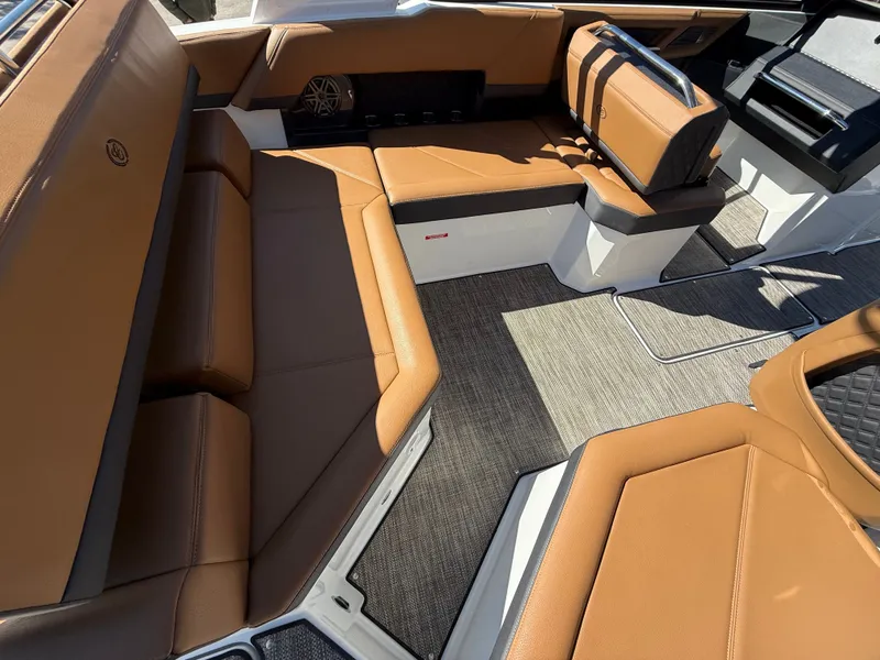 Slide: The Image of Cobalt R4 2025 - 620