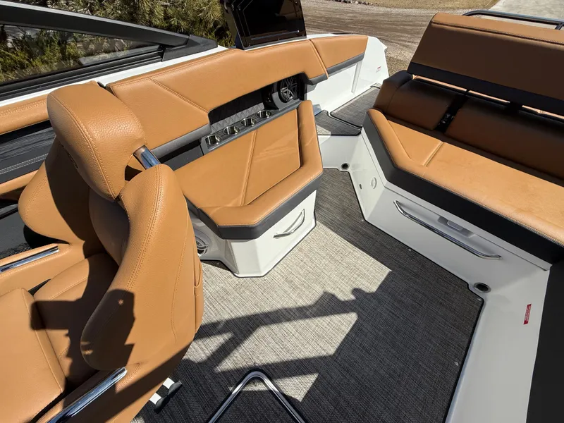 Slide: The Image of Cobalt R4 2025 - 755