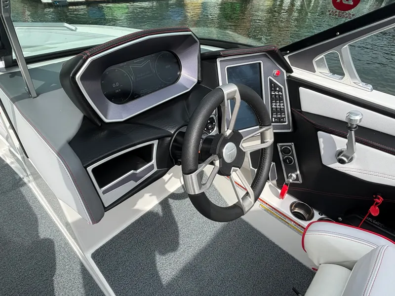 Slide: The Image of MasterCraft XT23 2019 - 228