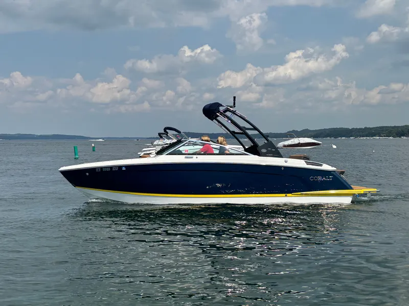 Slide: The Image of Cobalt R6 2023 - 1