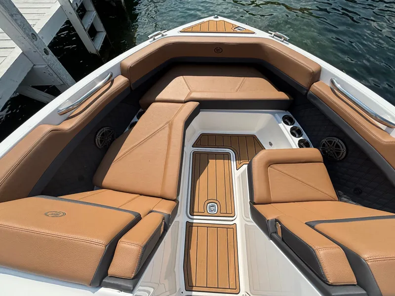 Slide: The Image of Cobalt R6 2023 - 1013