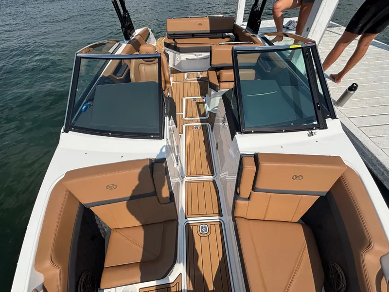 Slide: The Image of Cobalt R6 2023 - 1014