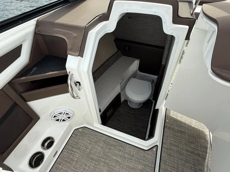 Slide: The Image of Cobalt R6 2025 - 526