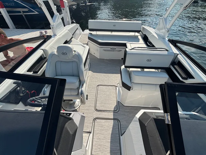 Slide: The Image of Cobalt R6 2025 - 747