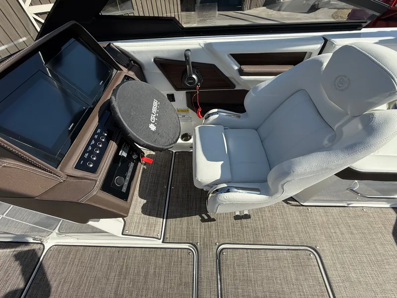 Slide: The Image of Cobalt R6 Surf 2025 - 670