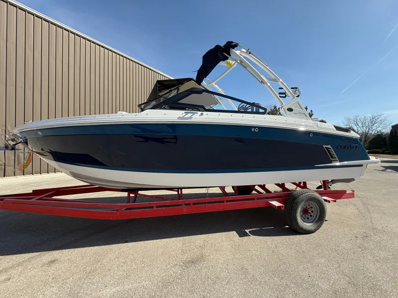 Slide: The Image of Cobalt R6 Surf 2025 - 700