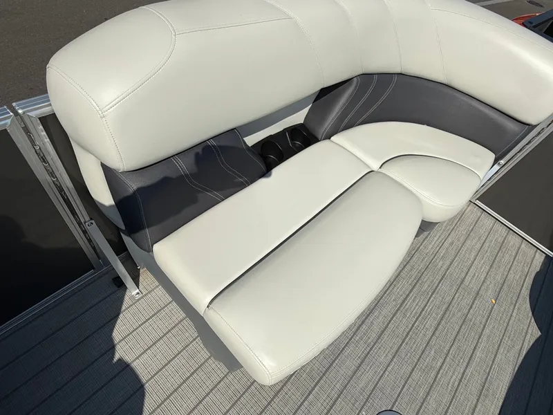 Slide: The Image of Sylvan Mirage 2023 - 997