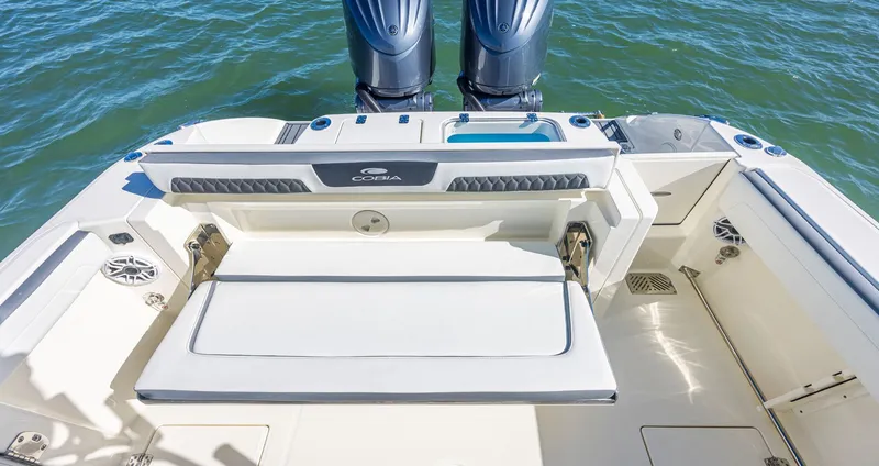 Slide: The Image of Cobia 265 Center Console 2025 - 8
