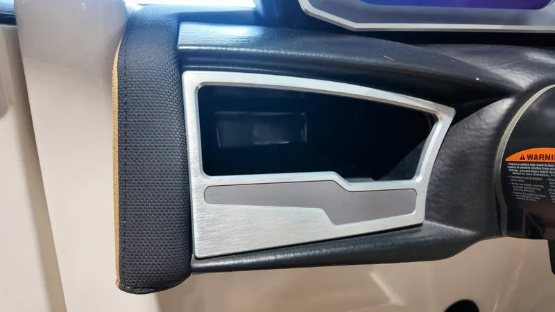 Slide: The Image of MasterCraft X26 2020 - 49