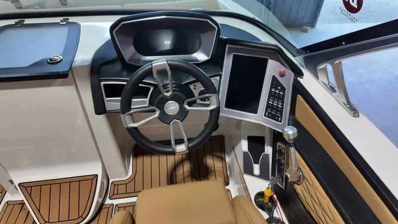 Slide: The Image of MasterCraft X26 2020 - 57